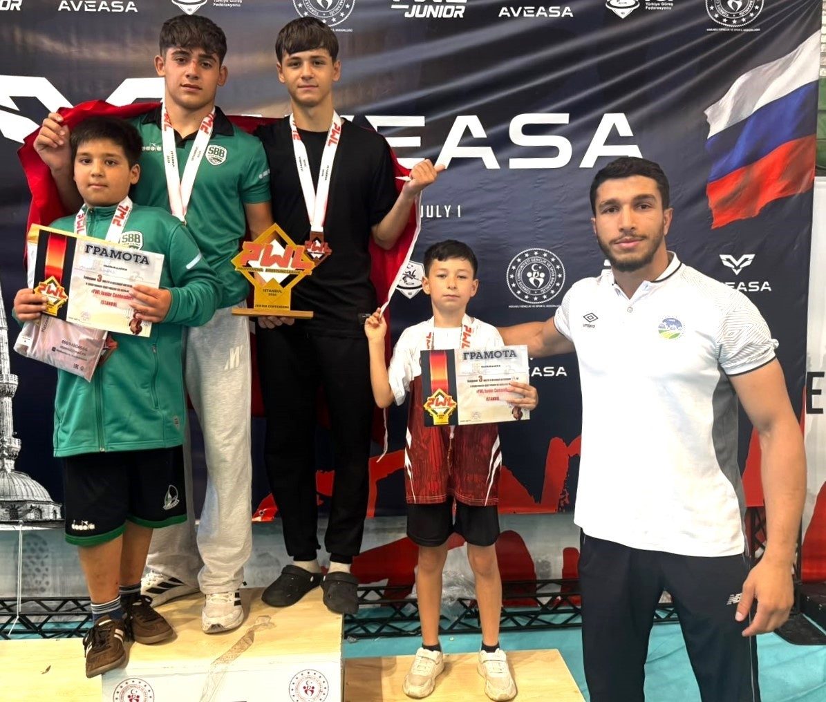 Sakarya Büyükşehir Sporcularından 4 Branşta 10 Madalya