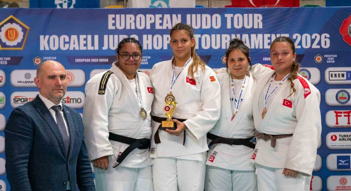 Salihlili Judoculardan Avrupa Kupası'nda Çifte Şampiyonluk
