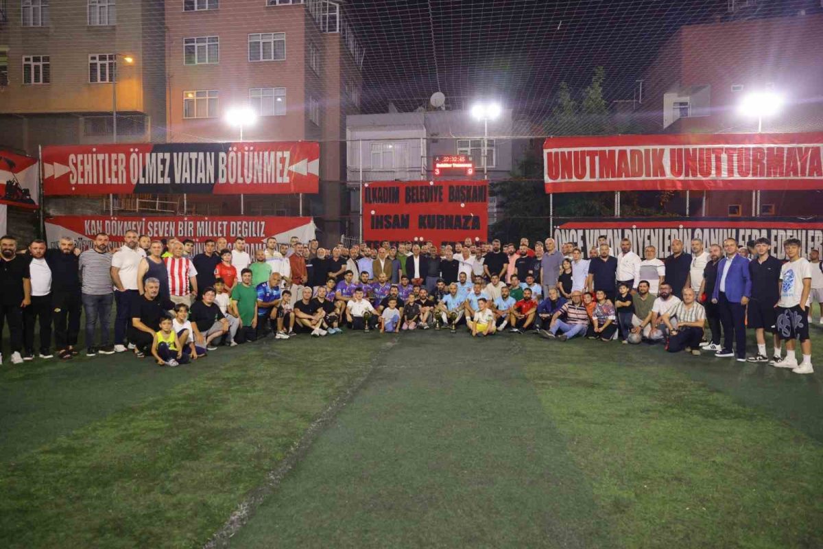 Samsun’da Şehitlere Saygı ve Vefa Futbol Turnuvası - Foto 2