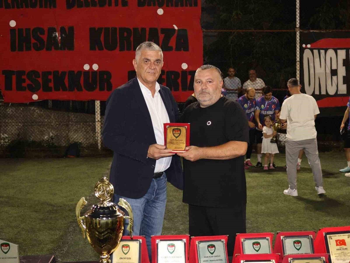 Samsun’da Şehitlere Saygı ve Vefa Futbol Turnuvası - Foto 4