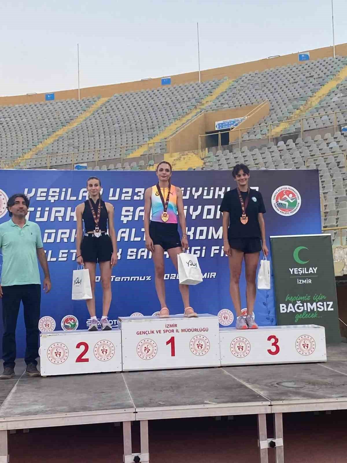 Sivas SEM Atletizmde Altın Kazandı: Dilan Yılmaz Şampiyon