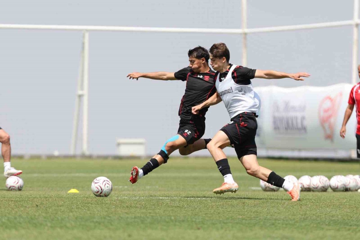 Sivasspor, Kayseri’de yeni sezona hazırlanıyor - Foto 2