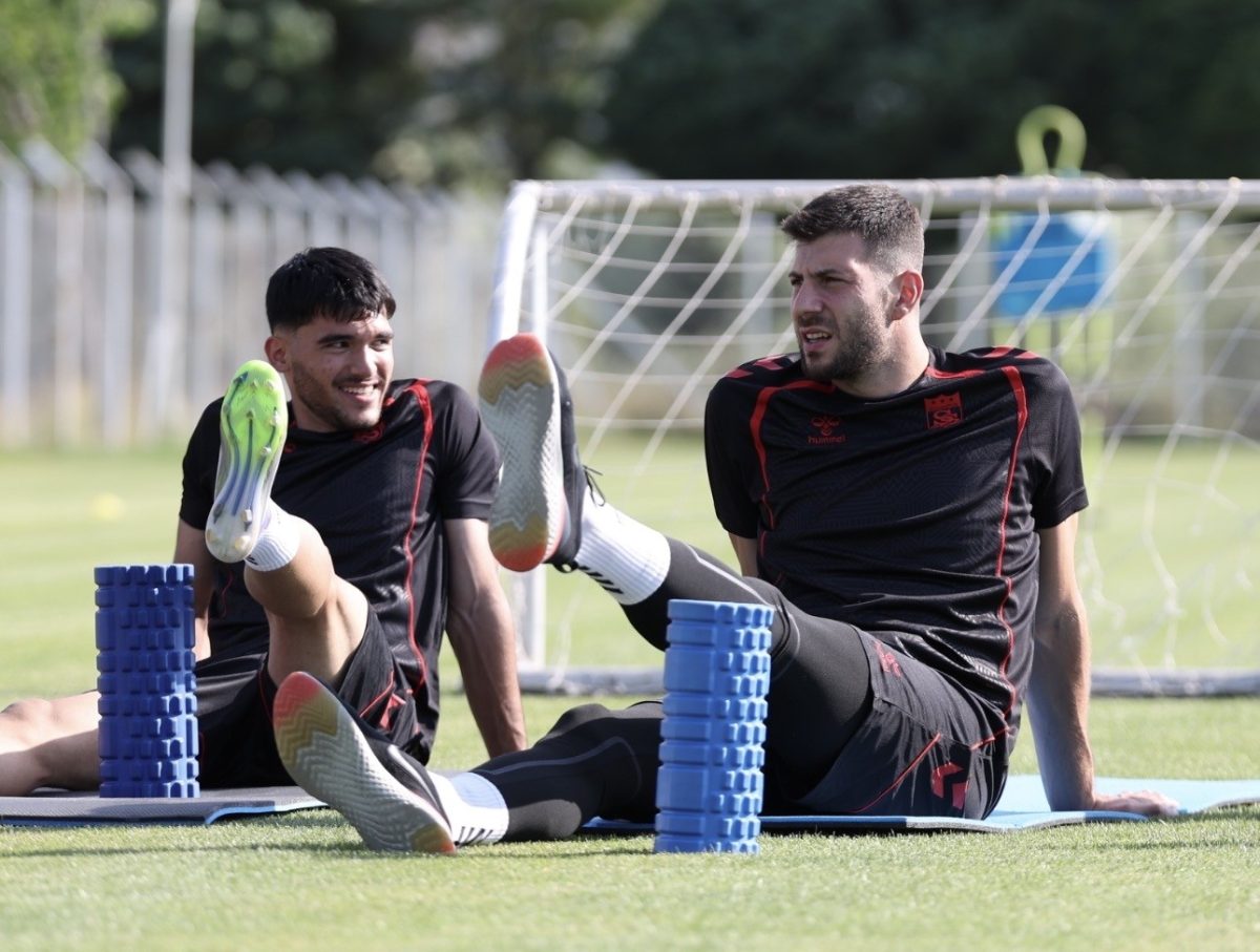 Sivasspor Yeni Sezon Hazırlıklarına Başladı - Foto 2