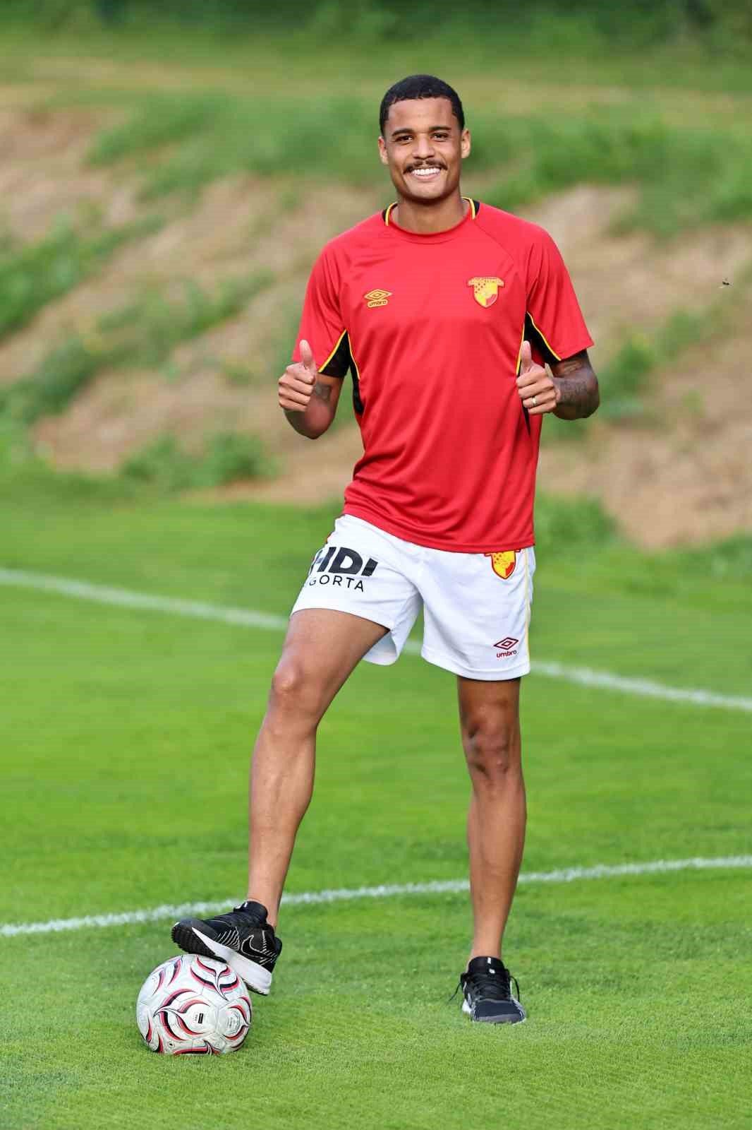 Stanimir Stoilov'dan Göztepe'ye Transfer Müjdesi - Foto 2