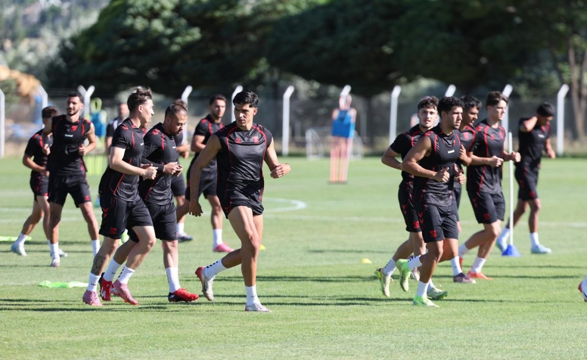 Taşdemir: "Sivasspor’da ilk hedefimiz borçları sıfırlamak" - Foto 5