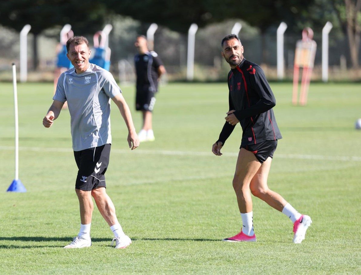 Taşdemir: "Sivasspor’da ilk hedefimiz borçları sıfırlamak" - Foto 6