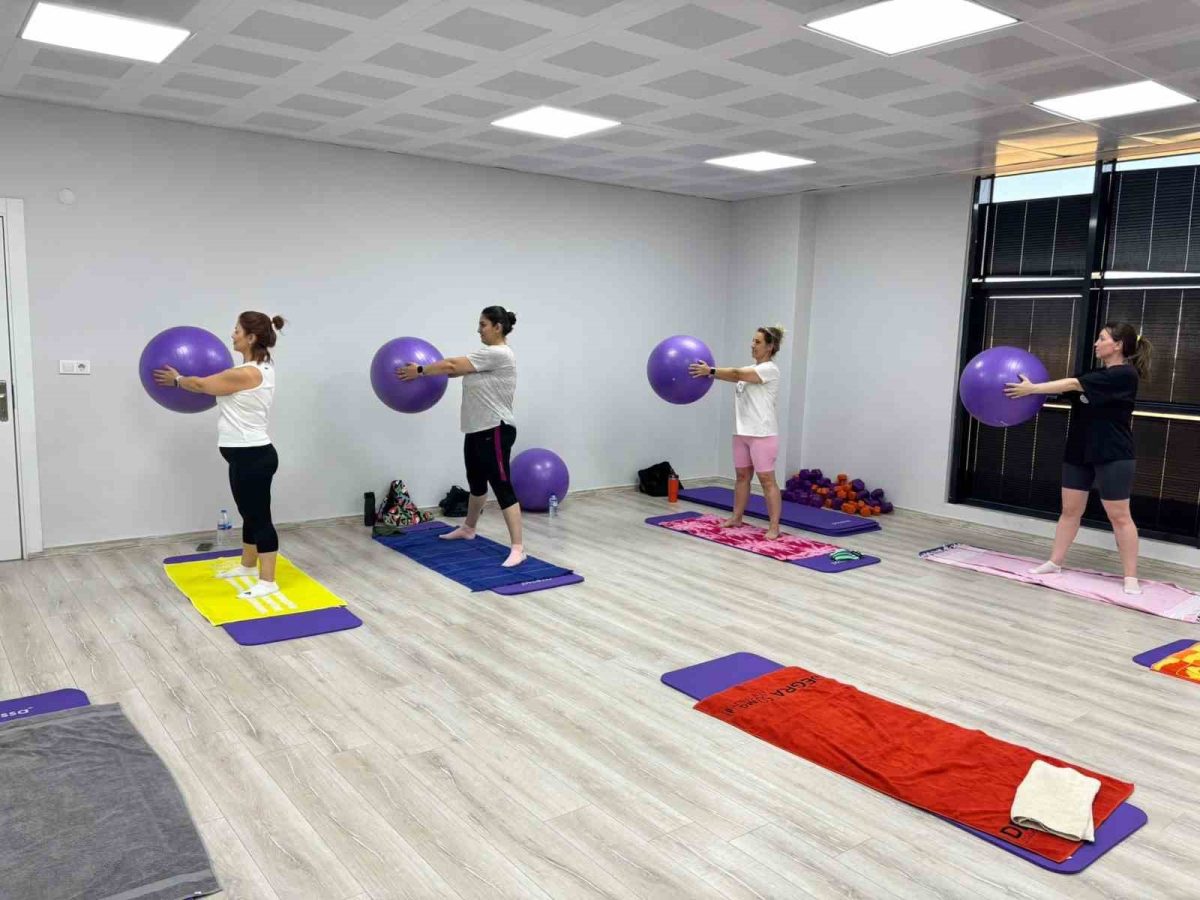 Turgutlu’da kadınlar spora ritmiyle güç katıyor