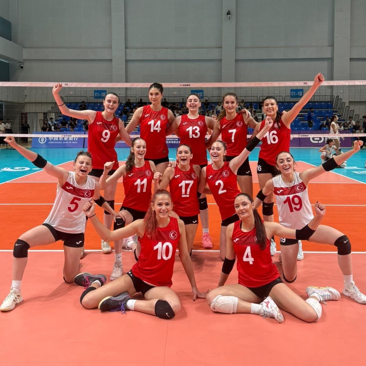 TVF Spor Lisesi Erkek Voleybol Takımı Dünya Şampiyonu - Foto 2