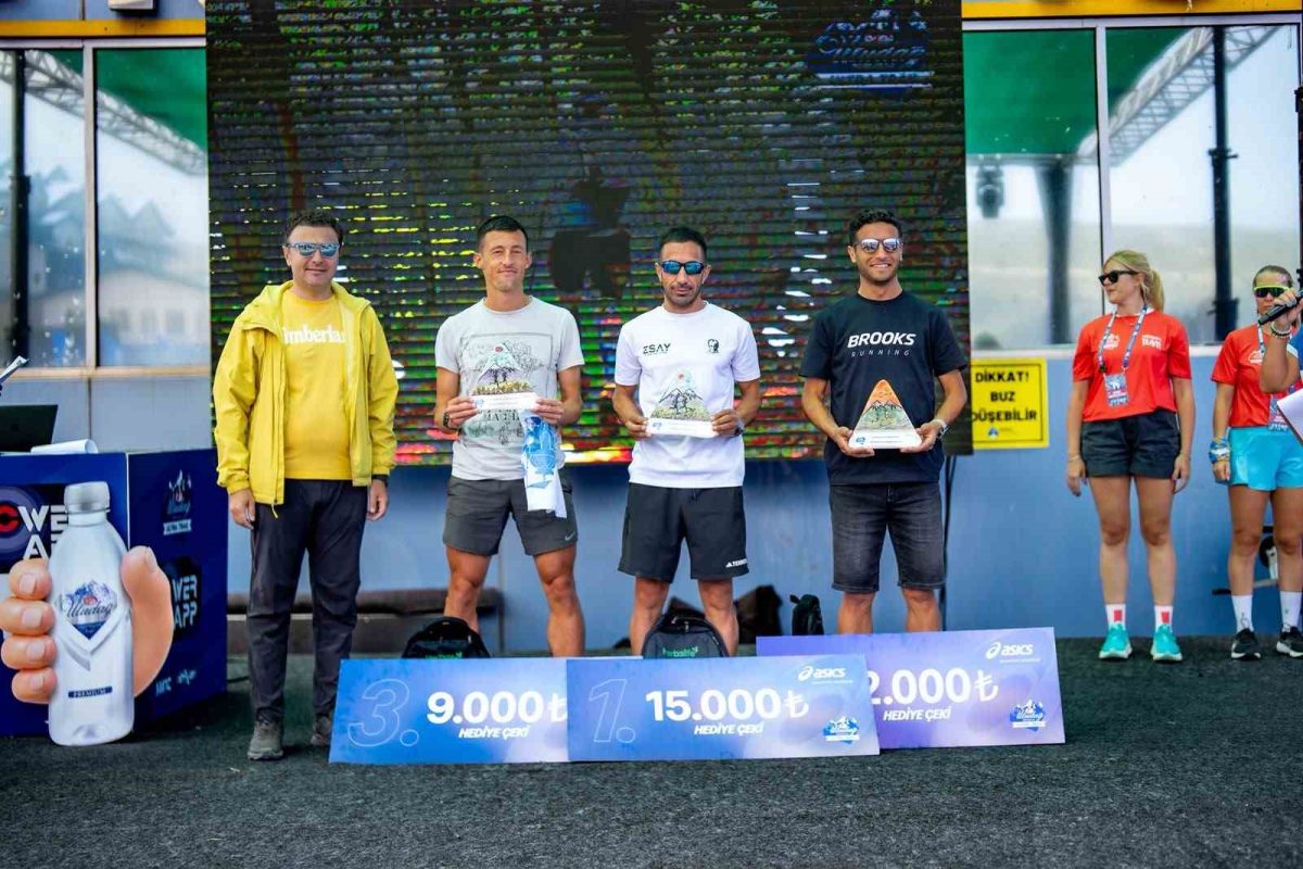 Uludağ Premium Ultra Trail’de madalyalar sahiplerini buldu - Foto 3