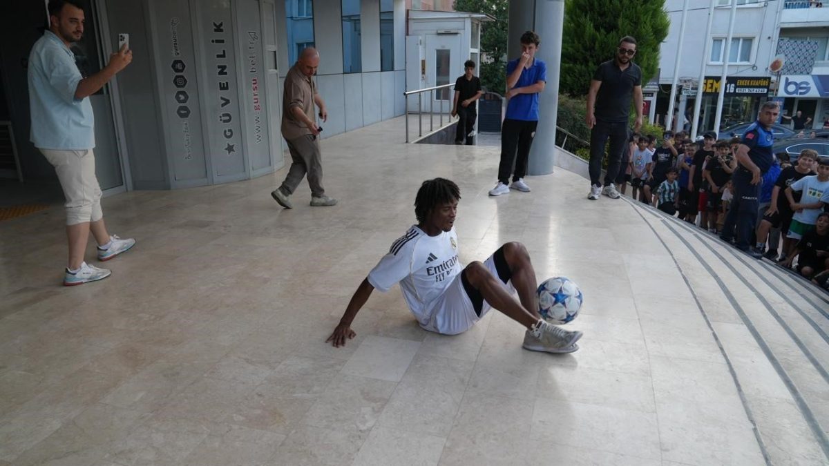 Yerli Camavinga Abdoul Hamid Diallo Gürsu'da Şov Yaptı - Foto 2