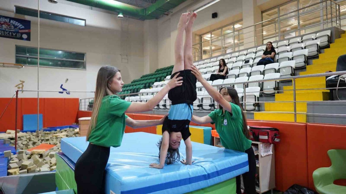 Yıldırım’da yaz spor okulları coşkusu sürüyor - Foto 7