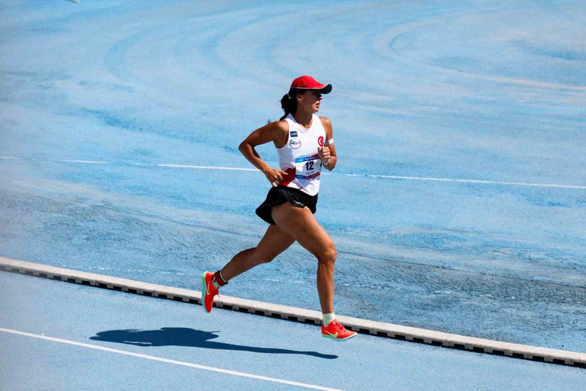 2026 Avrupa Büyükler Modern Pentatlon Şampiyonası’nda İlke Özyüksel Mihrioğlu ve Sıdal Aslan, yarı finalde - Foto 3