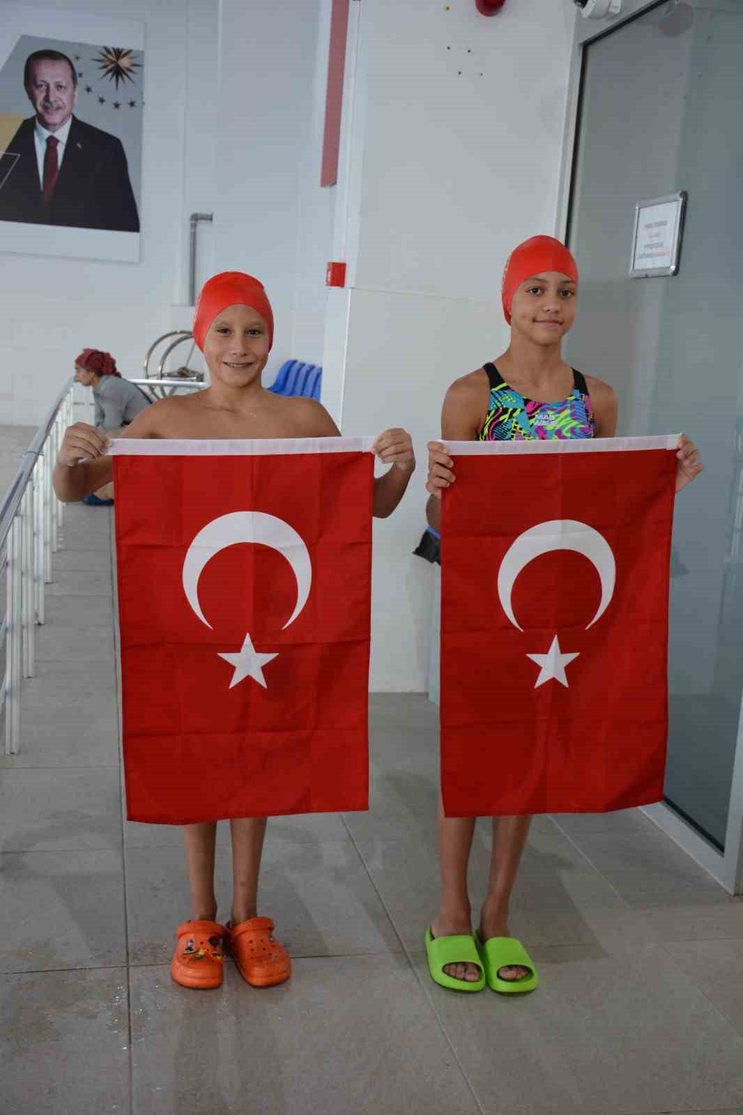 30 Ağustos coşkusunu zafere kulaç atarak kutladılar - Foto 8