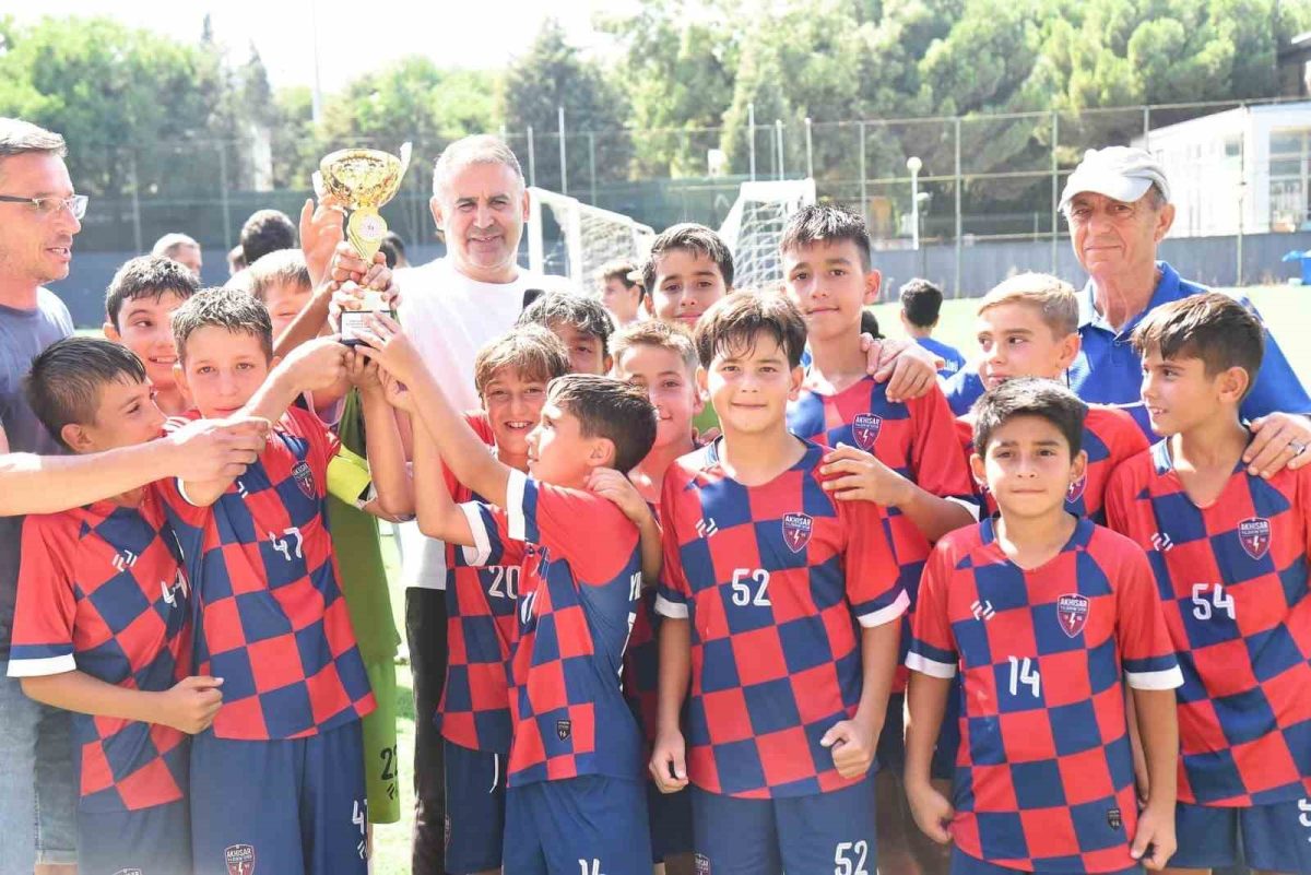 30 Ağustos’un şampiyonu Akhisar Yıldırımspor oldu - Foto 3