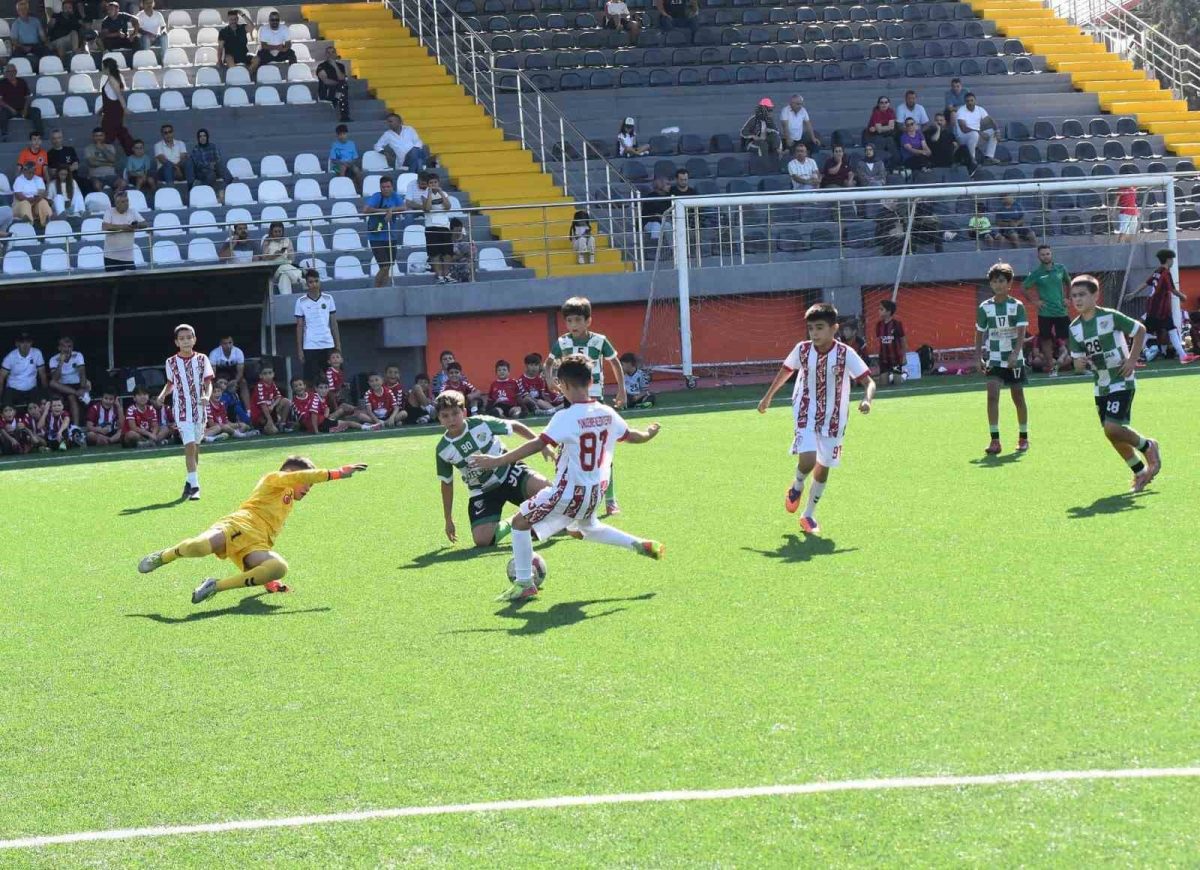 30 Ağustos’un şampiyonu Akhisar Yıldırımspor oldu - Foto 4