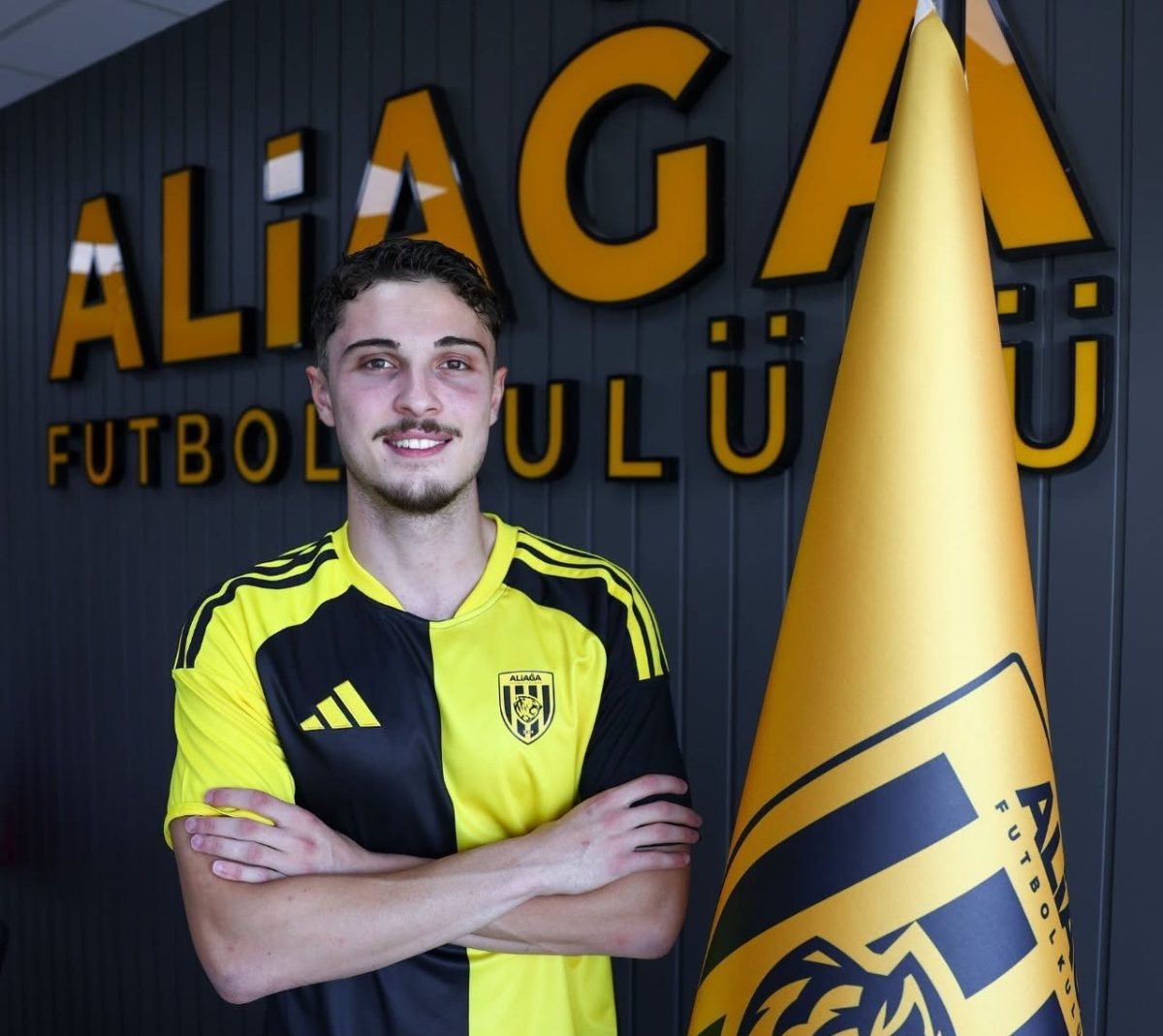 Aliağa FK, Bucaspor 1928’den Ali Emir Pervanlar’ı kadrosuna kattı