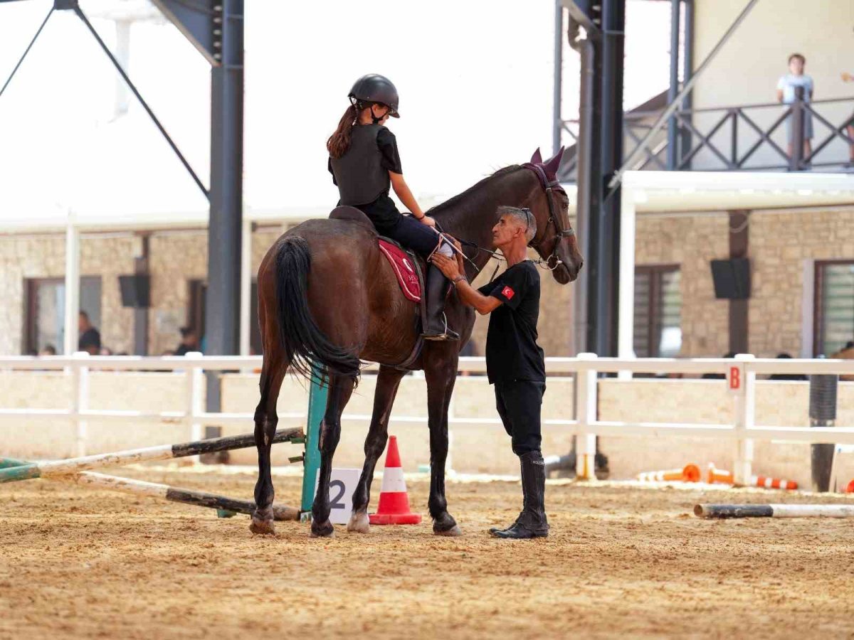 Aliapark Atlı Spor Kulübünde ilk lisans sınavı - Foto 5
