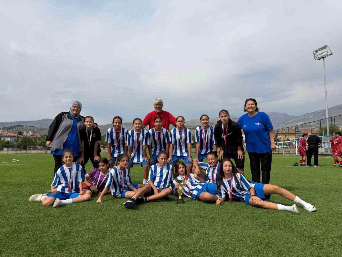 ANALİG Futbol Türkiye Şampiyonası Erzincan’da sona erdi