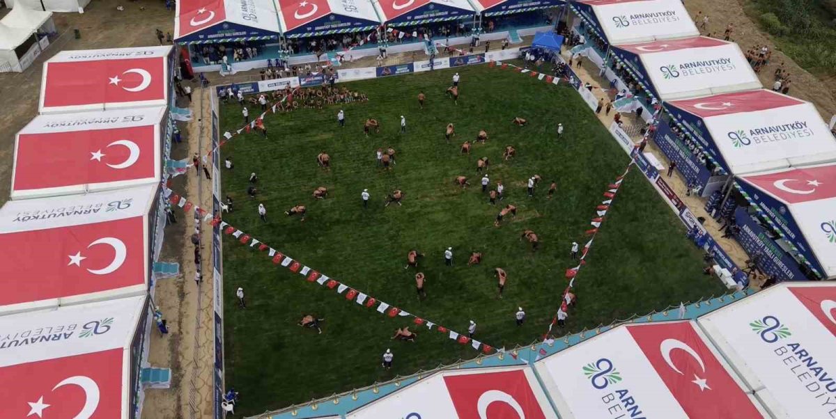 Arnavutköy’de ata sporu heyecanı: 11. Geleneksel Yağlı Güreşler Dursunköy’de düzenlendi