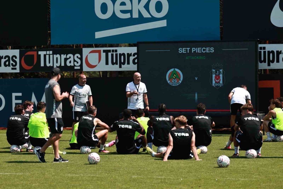 Beşiktaş, Corendon Alanyaspor maçı hazırlıklarını tamamladı