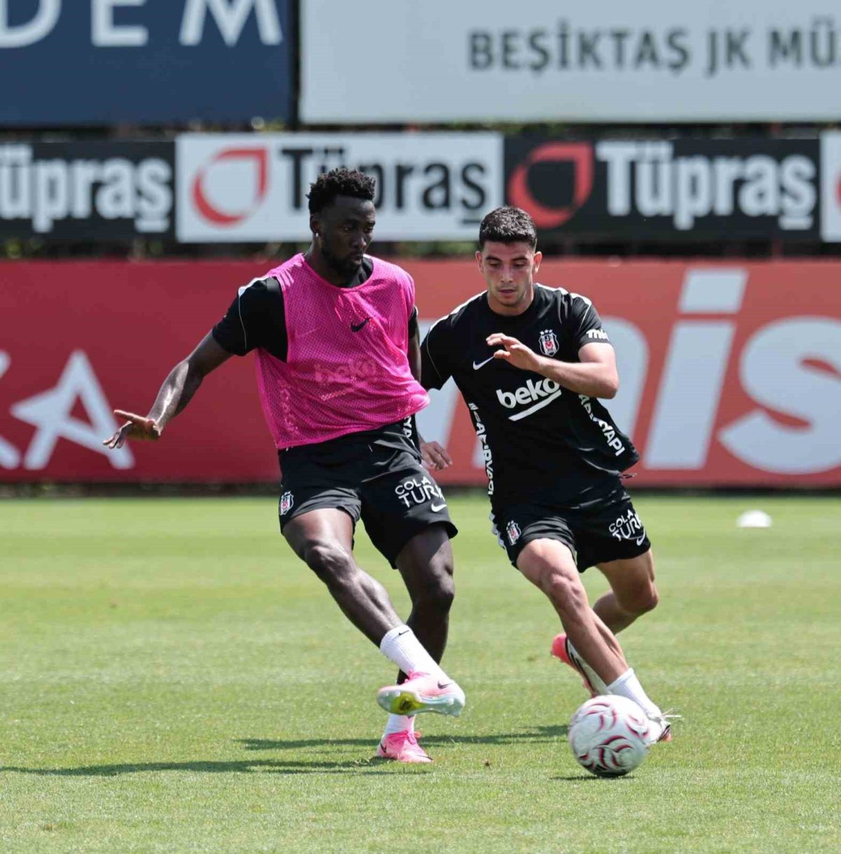 Beşiktaş, Hradec Kralove maçı hazırlıklarına başladı - Foto 3