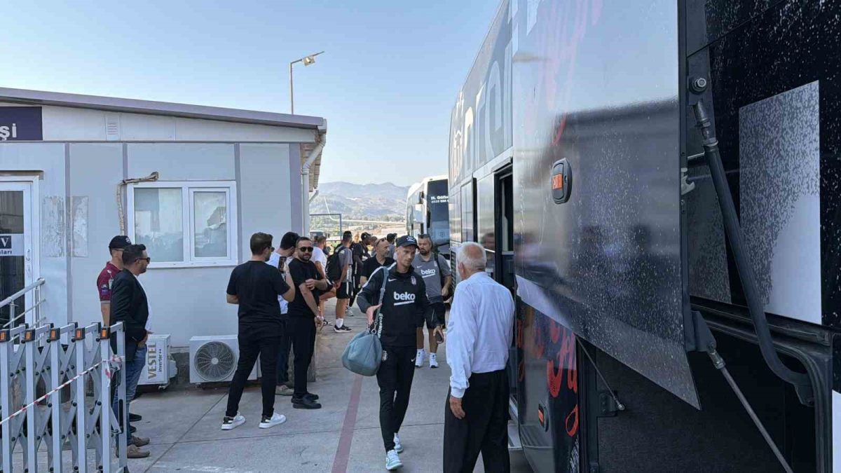 Beşiktaş kafilesi, Antalya’da - Foto 4