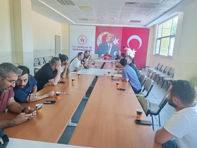 Bilecik’te U11, U12 ve U13 Gençler Ligi kura çekildi