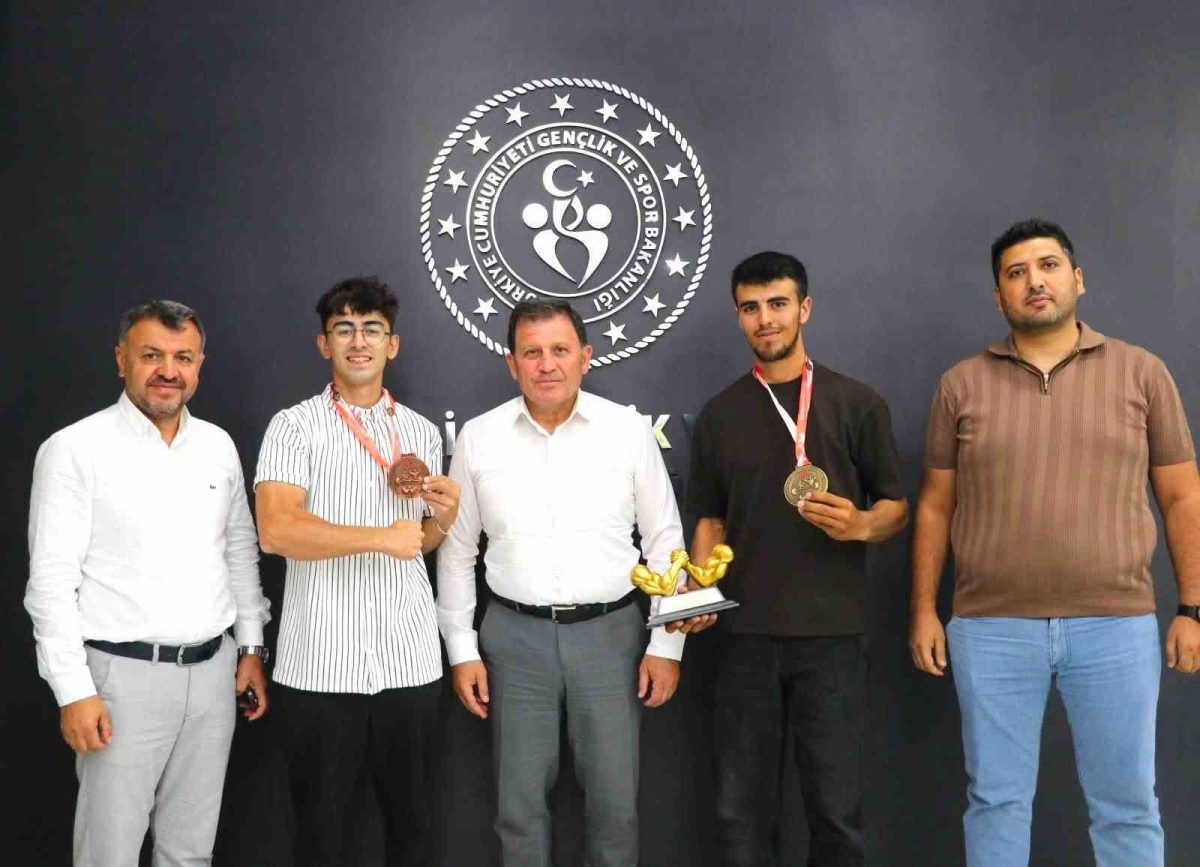 Bilek güreşinde Kayseri’den büyük başarı