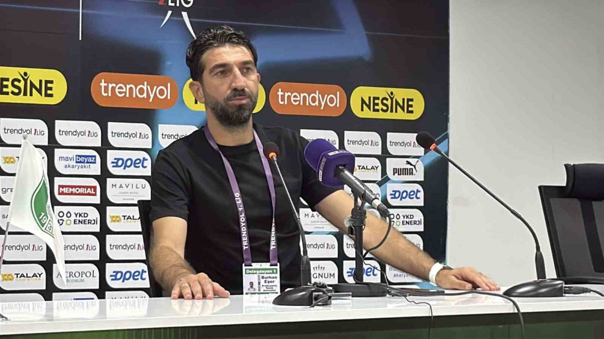 Burhan Eşer: "Oyuncuların mücadelesinden memnunum"