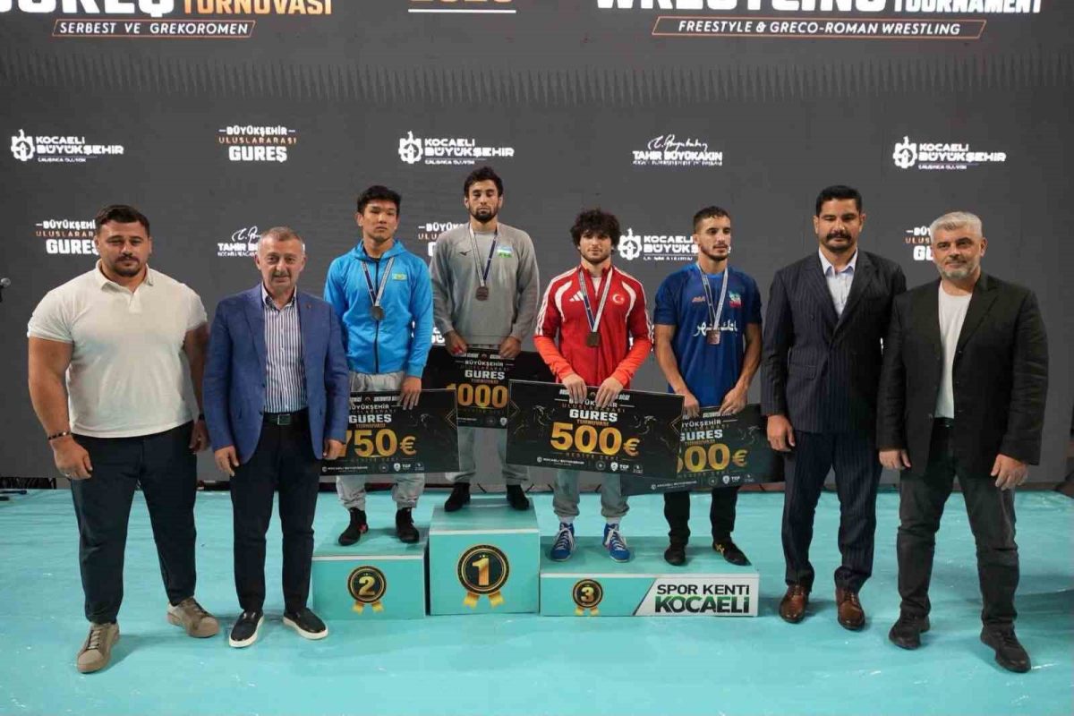 Büyükşehir sporcuları madalyaları topluyor - Foto 2