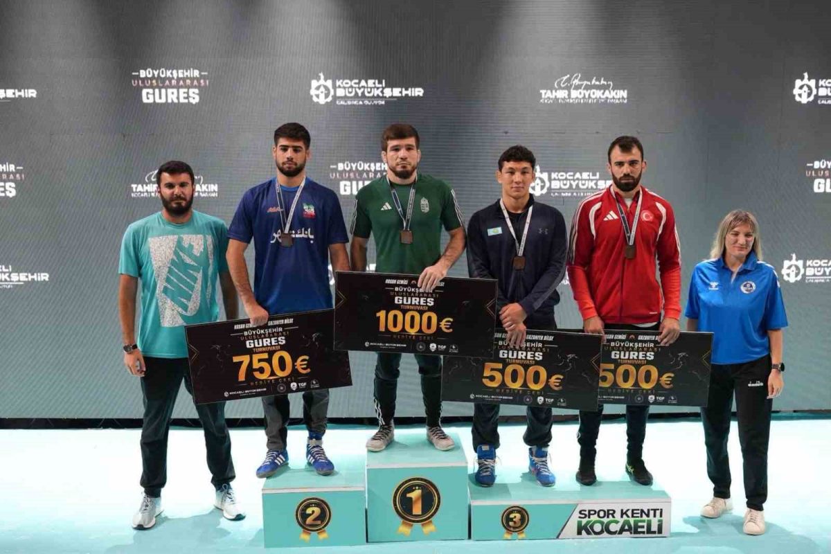 Büyükşehir sporcuları madalyaları topluyor - Foto 3