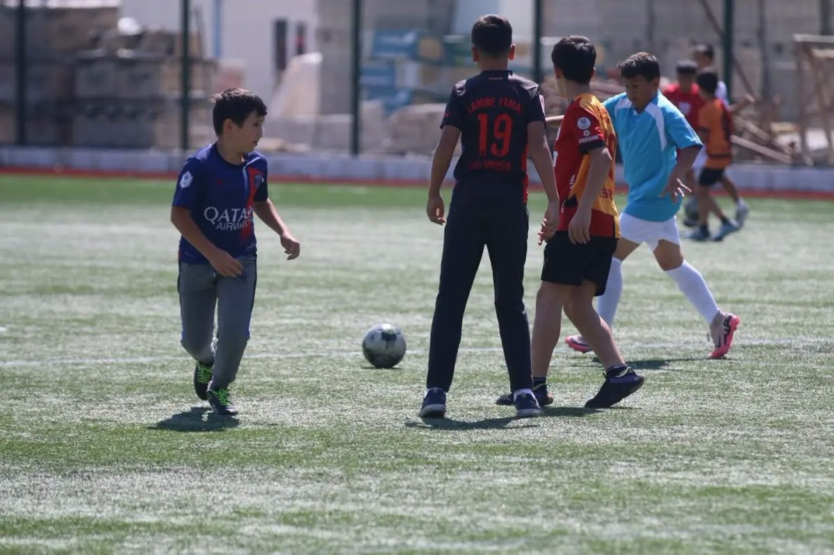 Camiler arası futbol turnuvasında ilk düdük çaldı - Foto 4