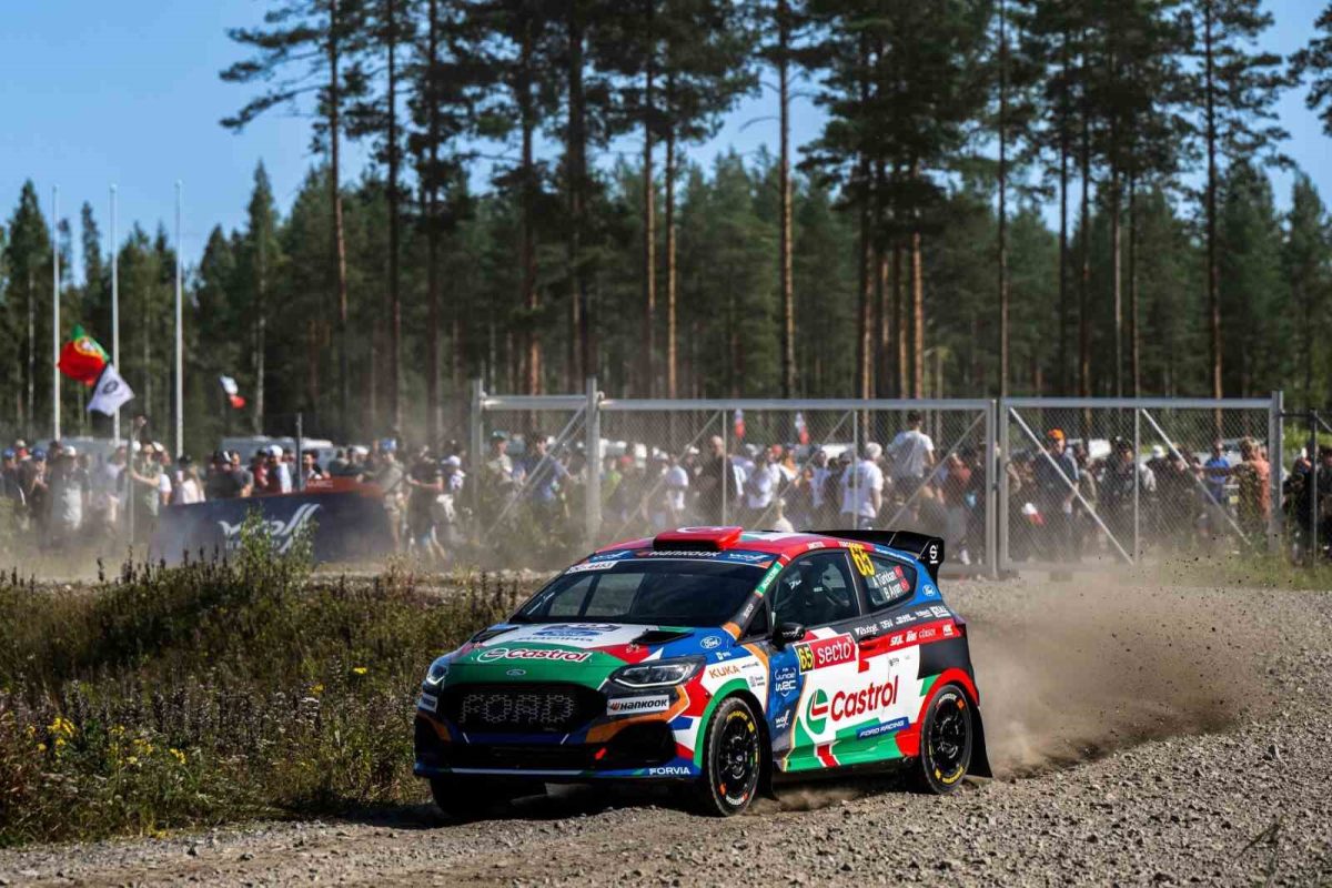 Castrol Ford Team Türkiye, Finlandiya Rallisi’ni beşinci sırada tamamladı - Foto 2