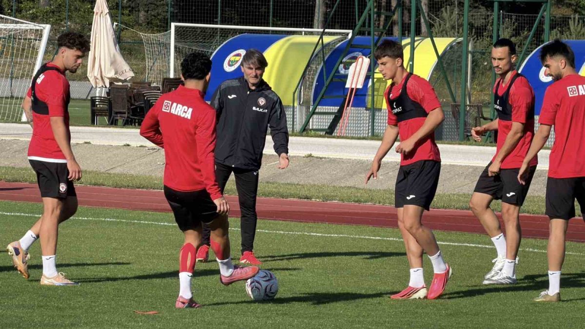 Çorum FK, Topuk Yaylası’nda çalışmalarını sürdürüyor - Foto 4