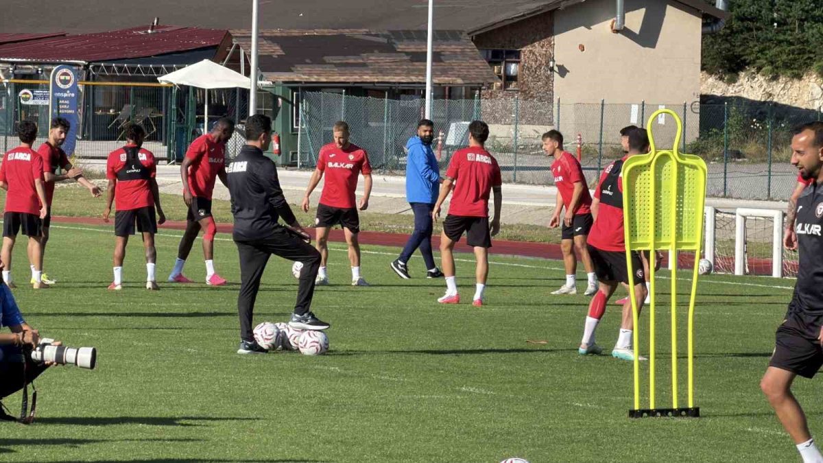 Çorum FK, Topuk Yaylası’nda çalışmalarını sürdürüyor - Foto 6