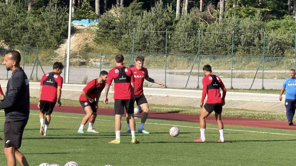 Çorum FK, Topuk Yaylası’nda çalışmalarını sürdürüyor