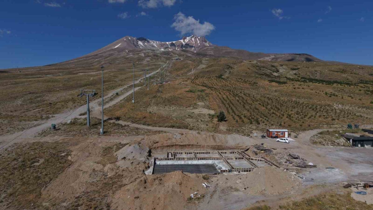 Erciyes’te Türkiye’nin en uzun dağ kızağı için çalışmalar başladı - Foto 2