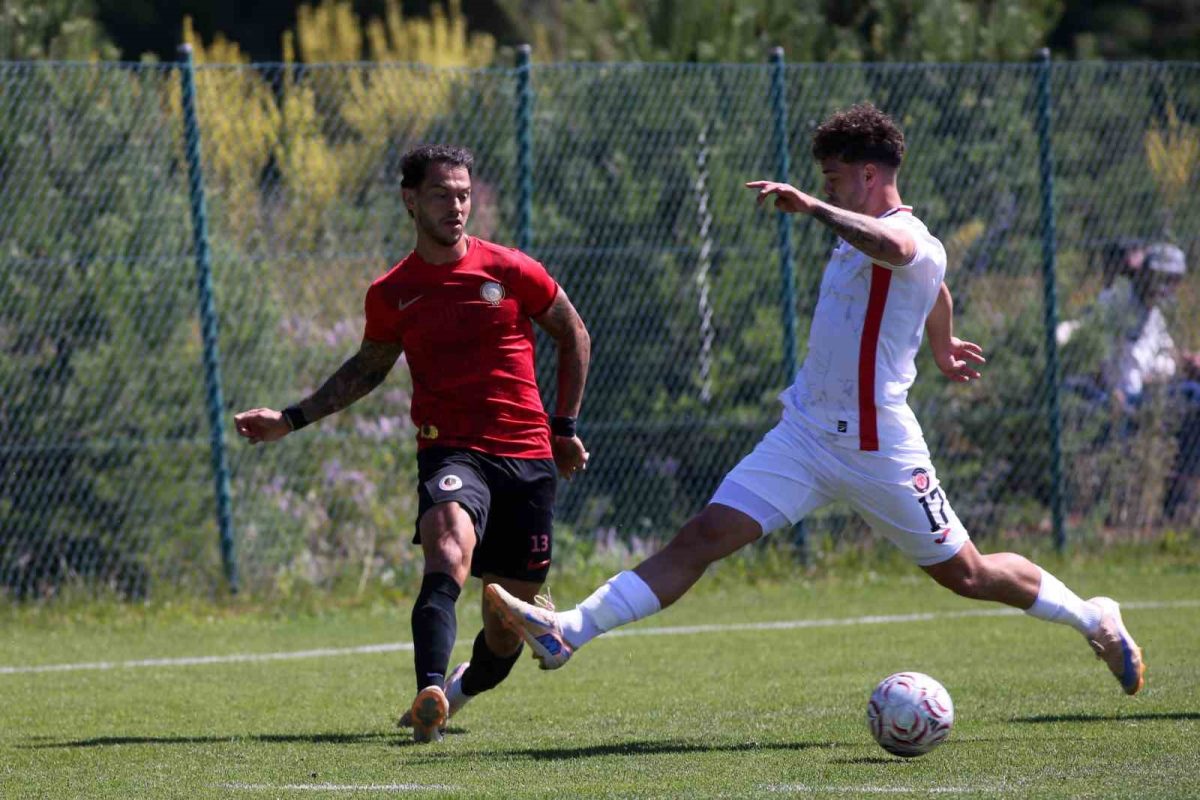 Gençlerbirliği ile Çorum FK golsüz berabere kaldı - Foto 2