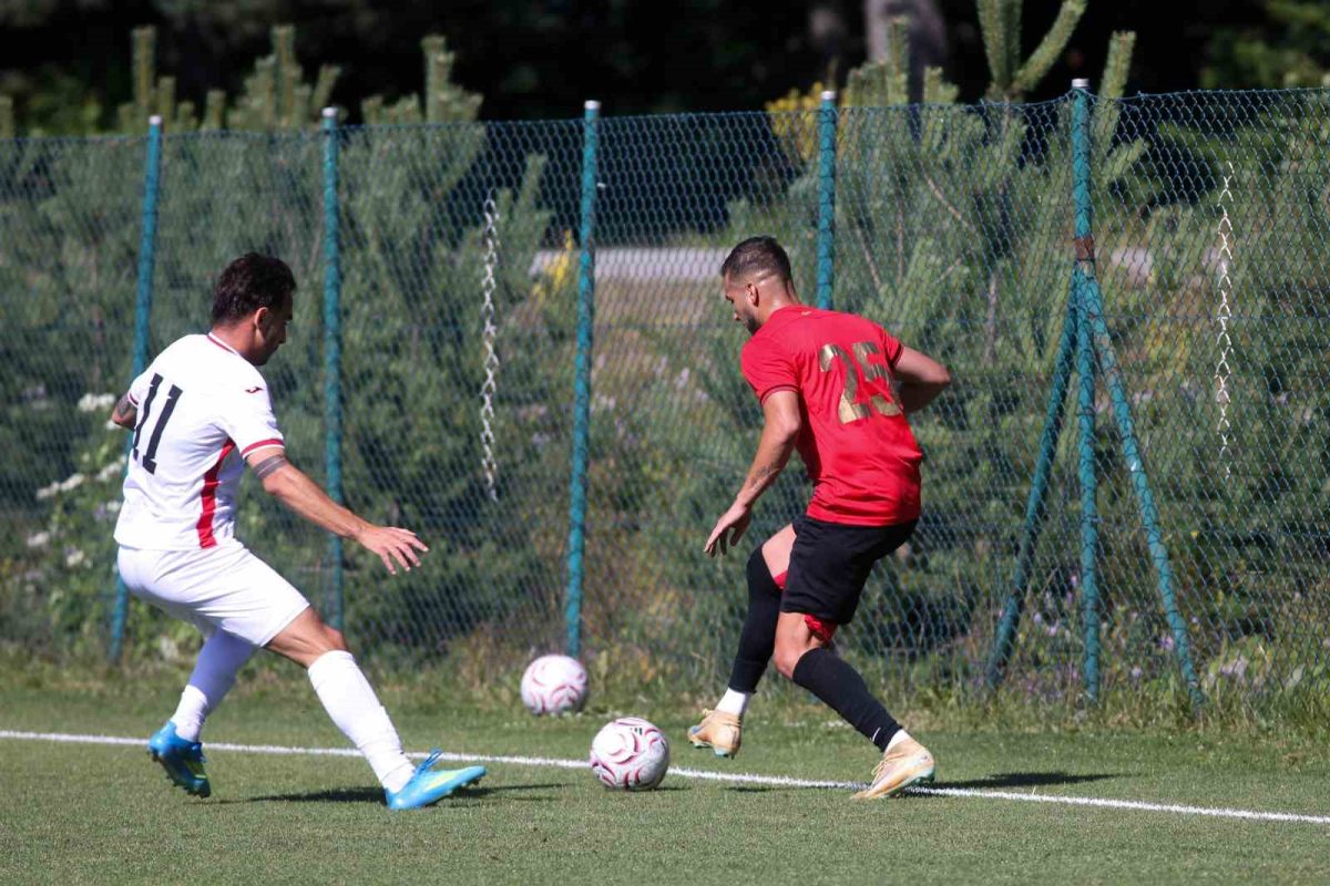 Gençlerbirliği ile Çorum FK golsüz berabere kaldı - Foto 4