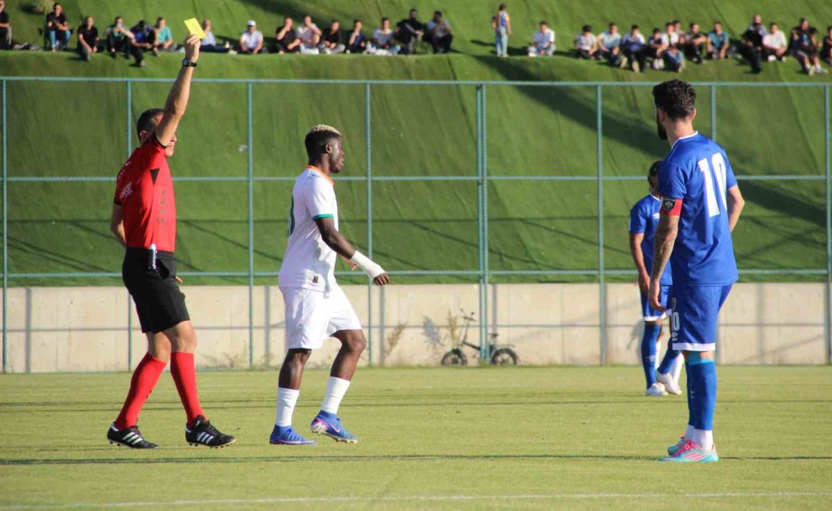 Hazırlık maçı: Erzurumspor FK: 0 - Corendon Alanyaspor: 0 - Foto 4