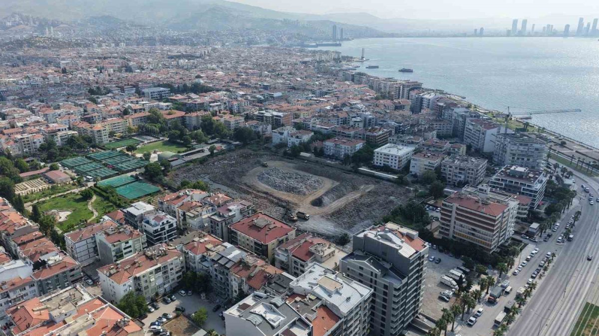İzmir Büyükşehir: "Karşıyaka Zübeyde Hanım Stadı ile ilgili süreç emin adımlarla ilerliyor" - Foto 4