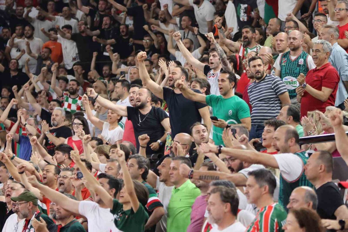 Karşıyaka’da kombineler satışa çıktı - Foto 2