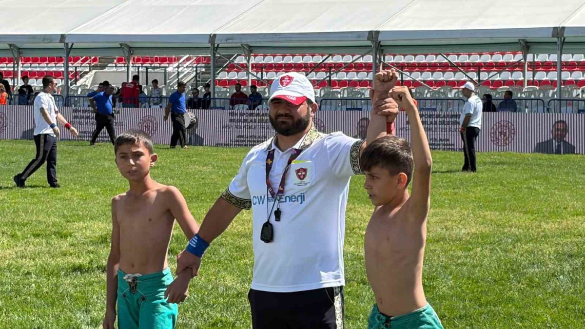Keçiören’de genç pehlivanlar er meydanına çıktı - Foto 5