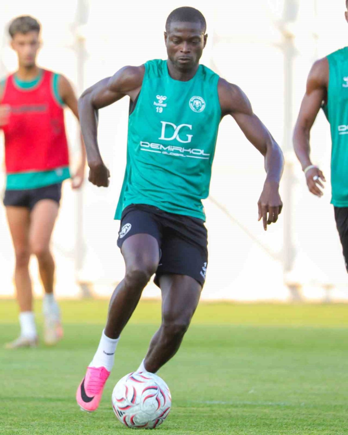 Konyaspor, Çaykur Rizespor maçı hazırlıklarını sürdürüyor - Foto 3