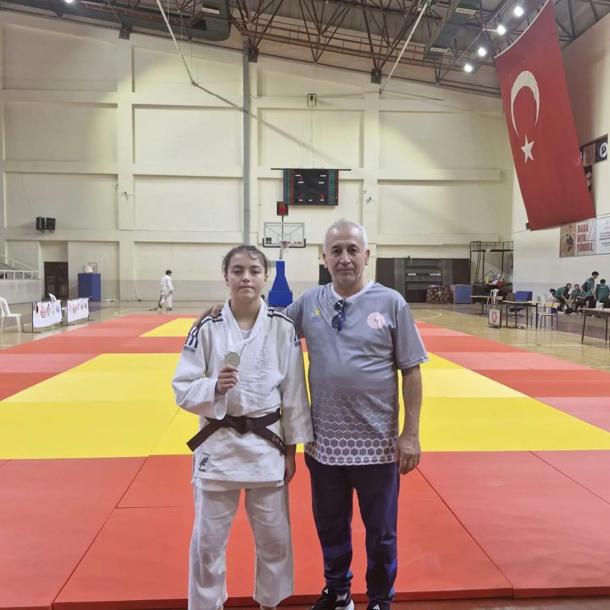 Kütahya Belediyespor’un başarılı judocusu gümüş madalya kazandı