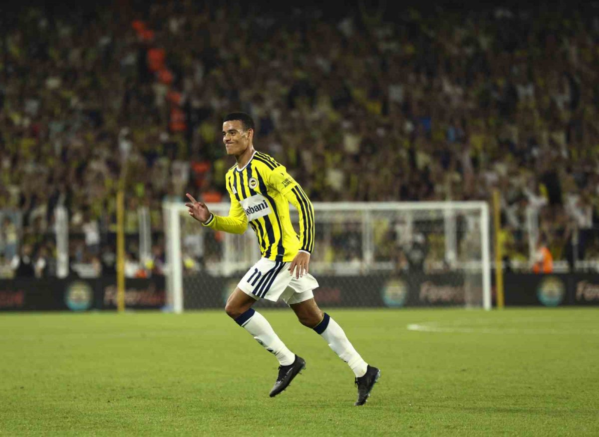 Mason Greenwood, ilk golünü attı