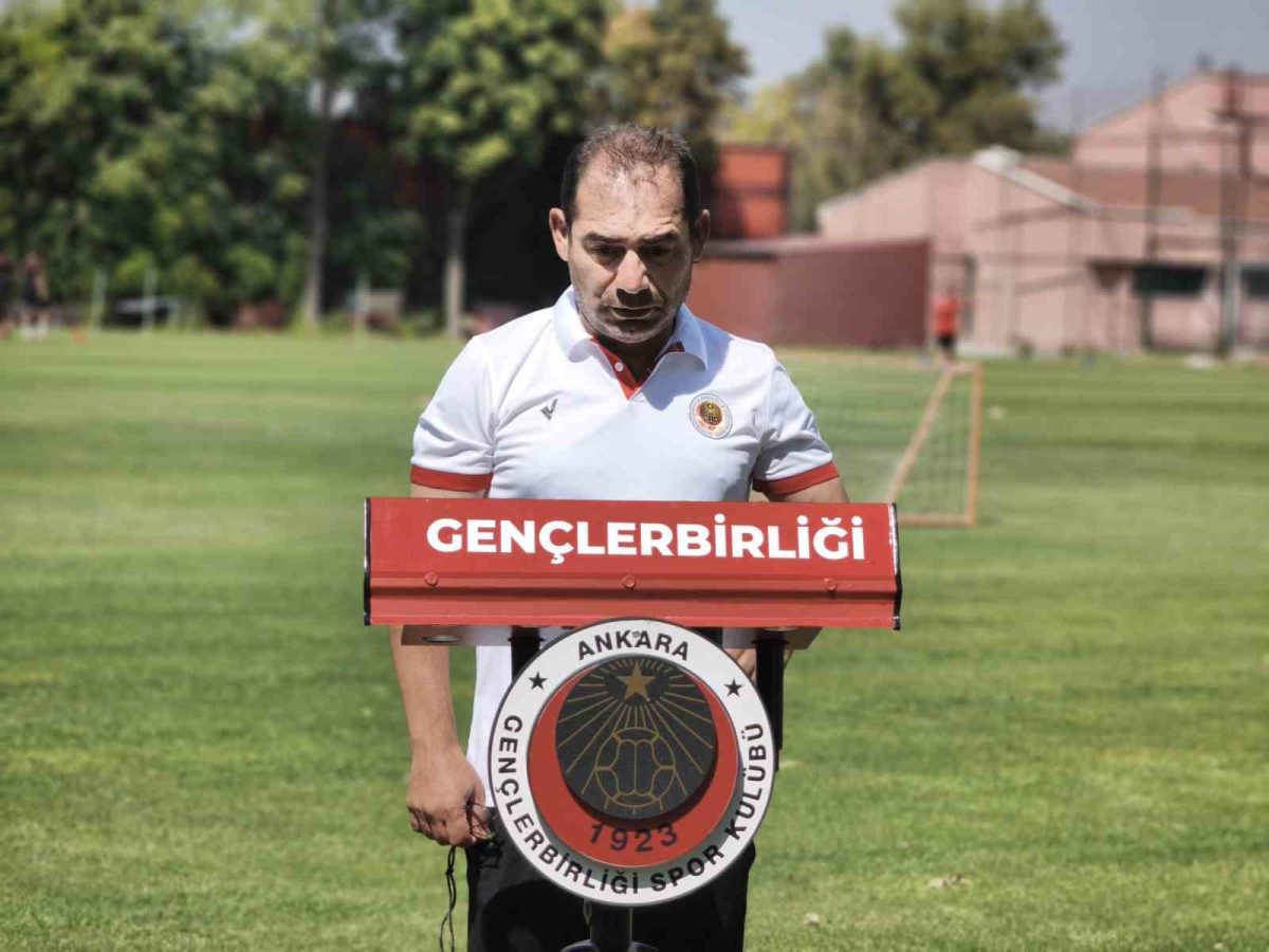 Metin Diyadin: "6 puan bizi şu an için farklı bir atmosfere sokmamalı" - Foto 2