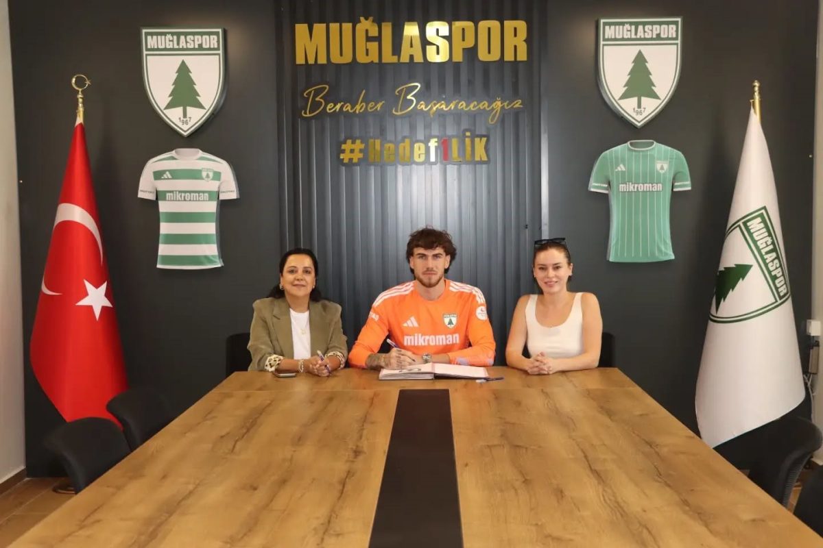Muğlaspor kalesine takviye