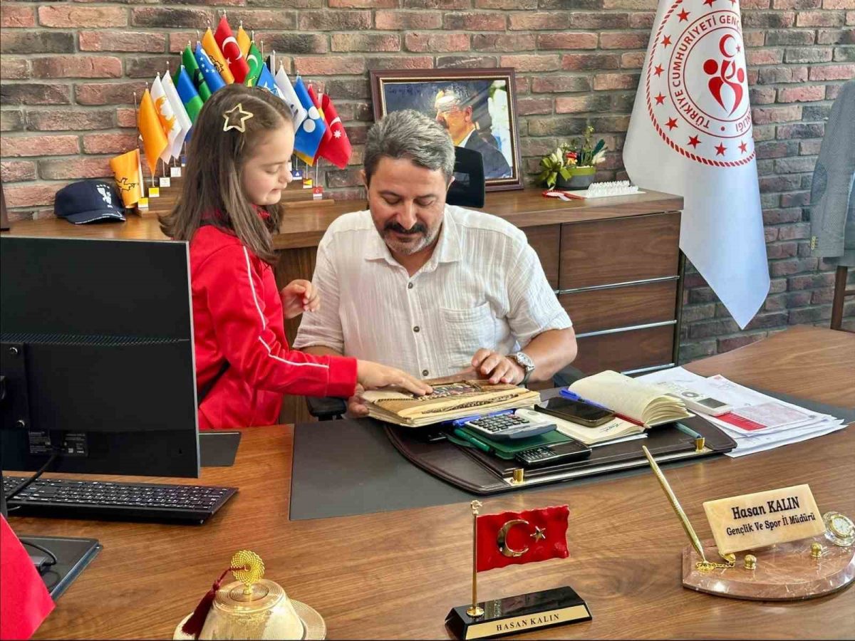 Özel sporcu Elif Ertek’in çifte başarısı gururlandırdı - Foto 3
