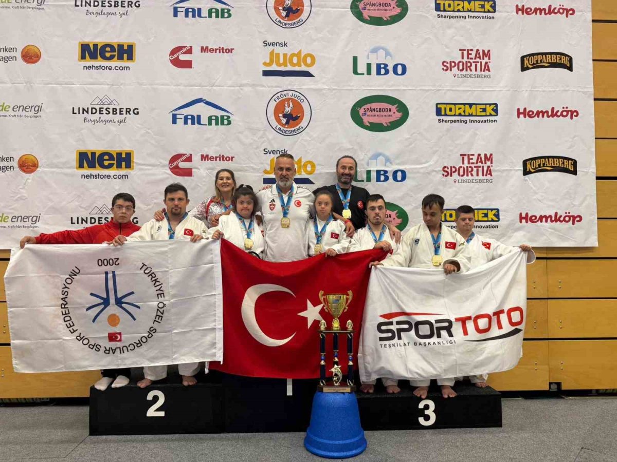 Özel Sporcular Down Judo Milli Takımı namağlup dünya şampiyonu - Foto 2
